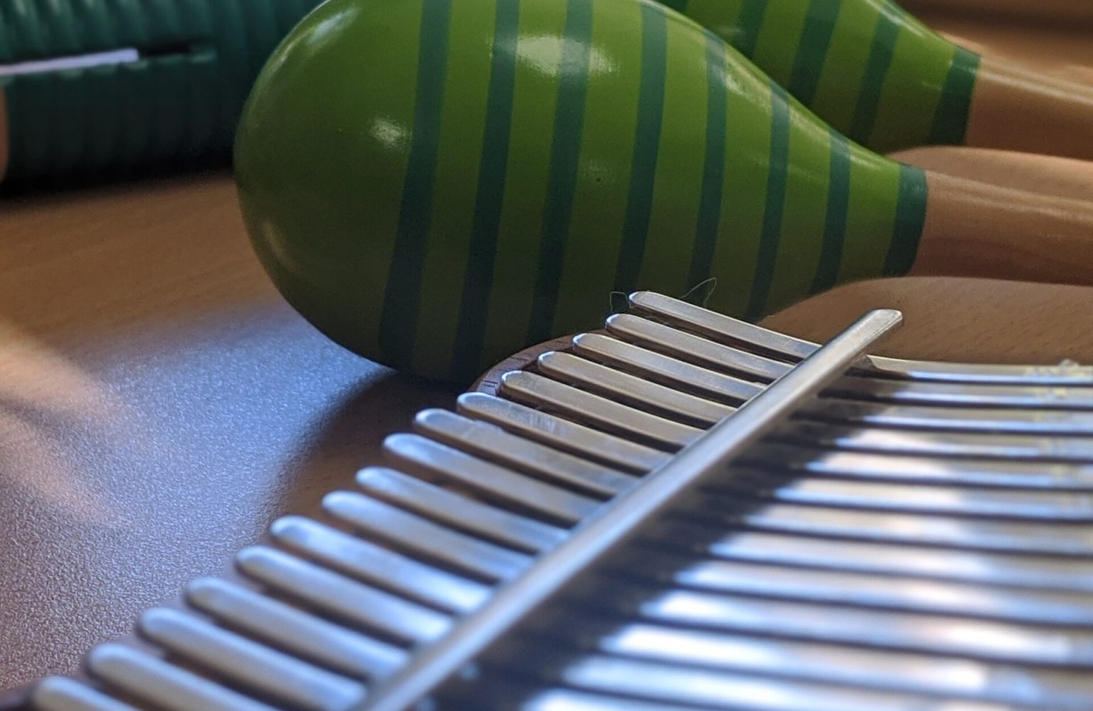 Photo of Maracas and Kalimba, instruments used in music therapy